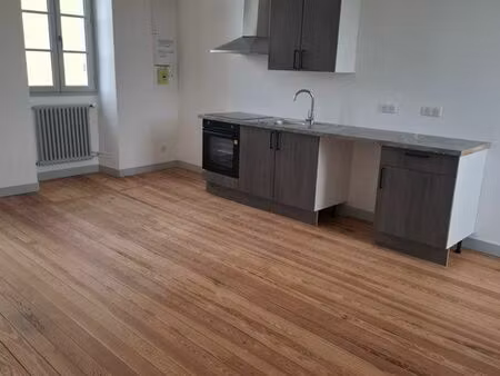 superbe t3 avec terrasse