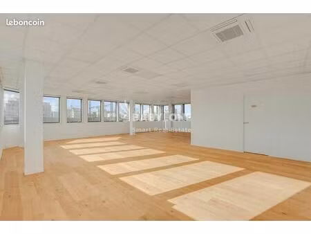 bureaux 111 m²