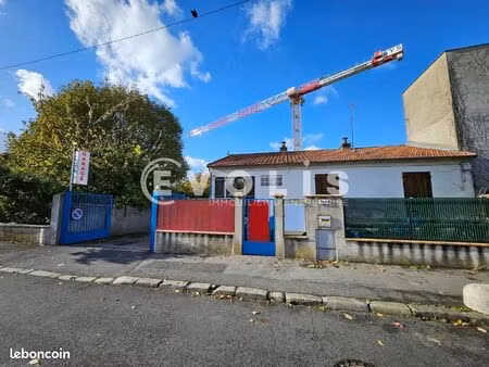 local d'activité 310 m²