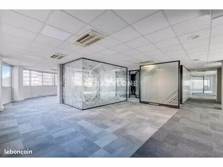 bureaux 1 682 m²