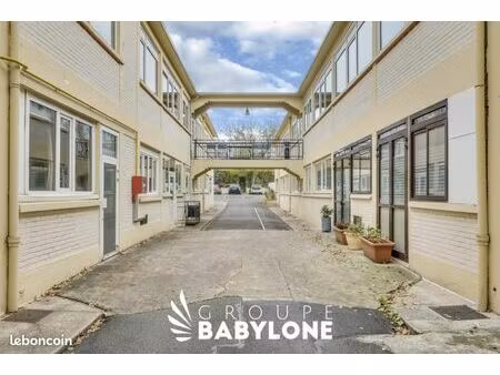 bureaux 440 m²