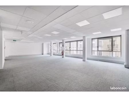 bureau 524 m²