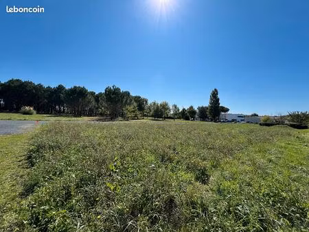 terrain 541 m² arvert