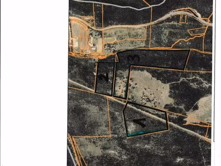 3 terrains boisés en drôme provençale