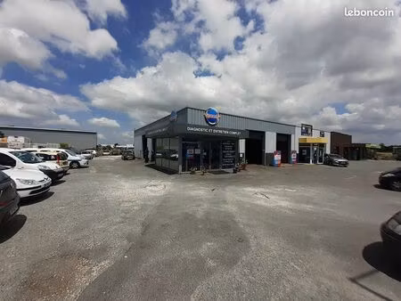 garage automobile  garage 300 m² royan