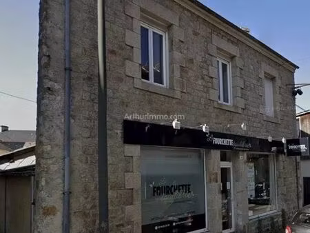local commercial 88 m² dinan
