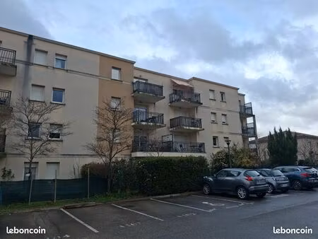 appartement t2 41 m2 avec place de parking