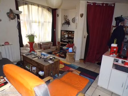 appartement loué t2 bis 46m²
