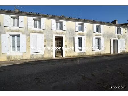 maison 9 pièces 190 m²