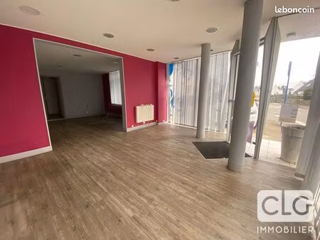 local commercial 60 m² ploneour lanvern