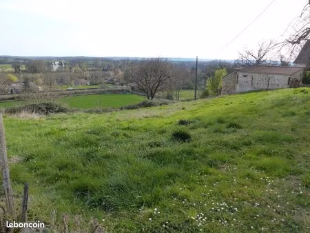 terrain vue panoramique sur vallée de la dordogne