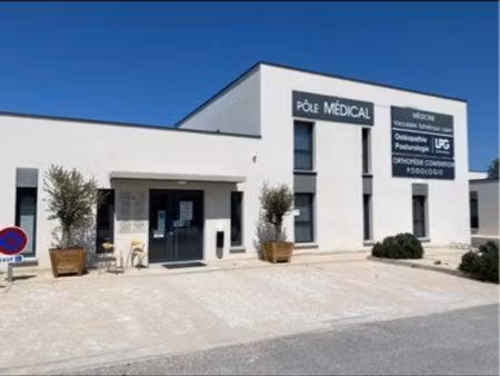 local médical dans pôle médical multidisciplinaire