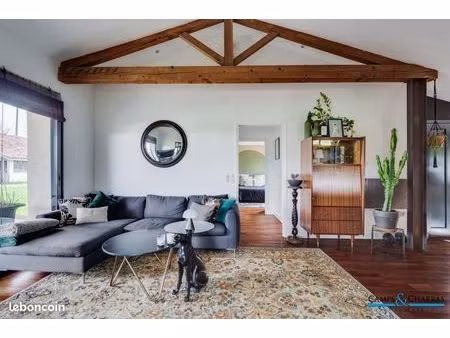 propriété 7 pièces 211 m²