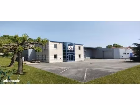 bâtiment industriel + bureaux récents – 2 000 m² – saint-donat-sur-l’herbasse (26)