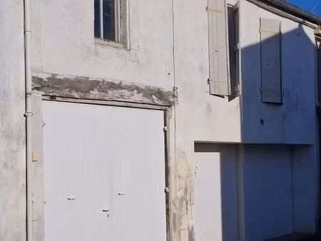 maison 3 pièces 200 m²