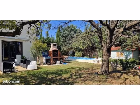 maison 9 pièces 238 m²