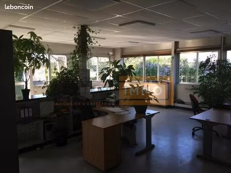 bureau 295 m²