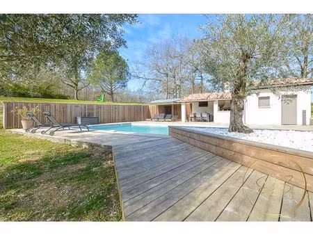 maison 5 pièces 160 m²