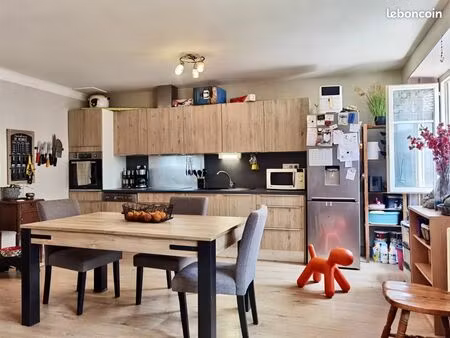 maison 4 pièces 80 m²