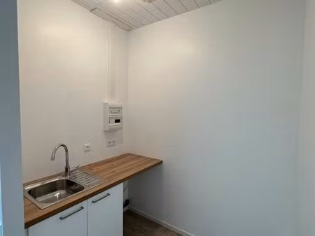 location bureau 25 m²