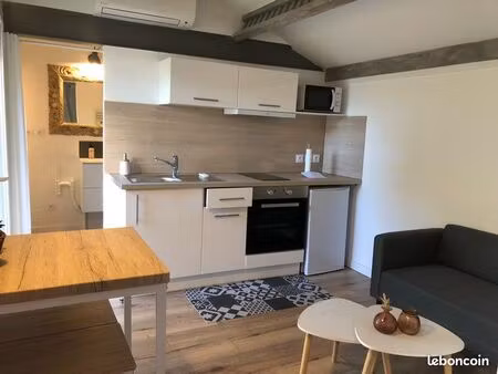 studio 25 m2 meublé jardin/ parking