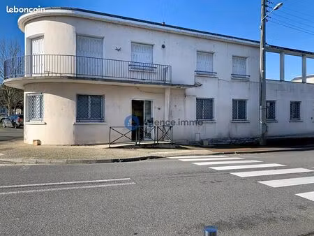 immeuble 542 m² château-la-vallière