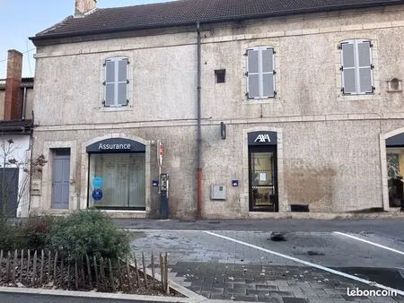 local commercial 75m² à louer à dole - emplacement premium en hyper centre idéal pour une 