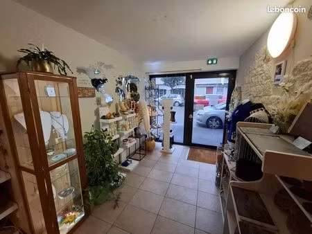 local commercial 60 m²