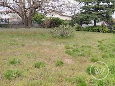 terrain 588 m² le peage de roussillon