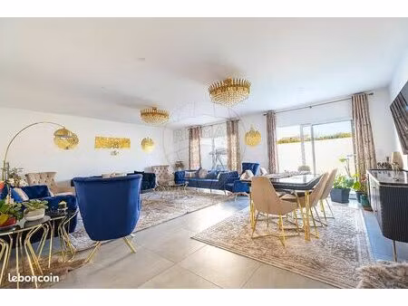 maison 7 pièces 157 m²