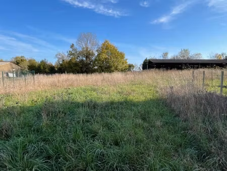 terrain à vendre saint jean d'angely 1162m2 22 600€