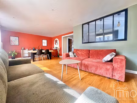 fontaines - coup de coeur - t3 de 74m² entièrement rénové avec balcon  cave et parking