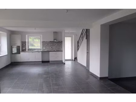 location maison  m² t-4 à anould  990 €