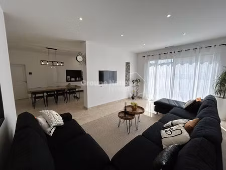 maison de plain-pied moderne 3 chambres avec jardin piscine et garage - piolenc