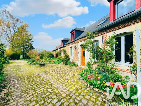 maison de village à sequehart (02420)