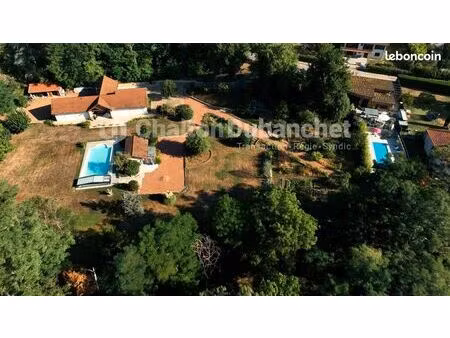 terrain 1616 m² riorges