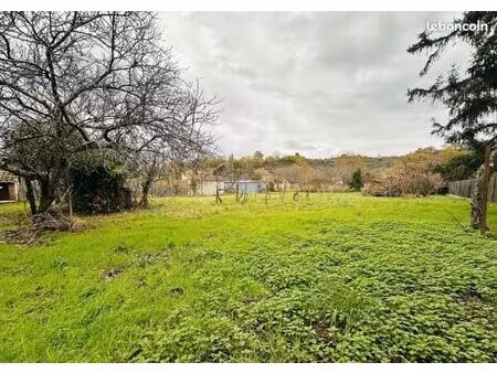 terrain 1 320 m² rieux