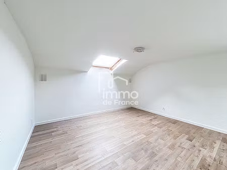 appartement oyonnax 3 pièce(s) 66