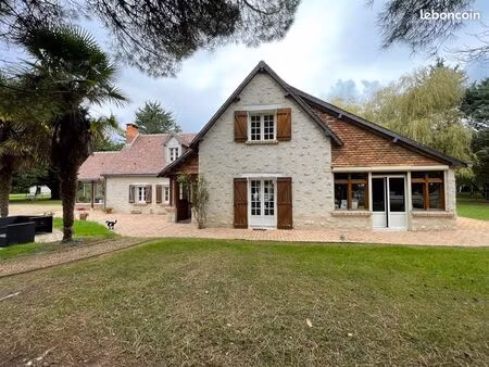 propriété en viager 7 pièces 225 m²