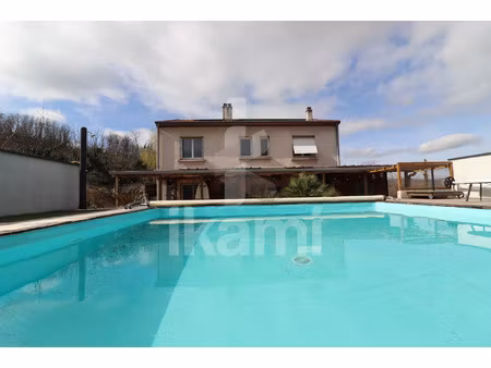 villa 5 chambres vue exceptionnelle avec piscine à beausembl