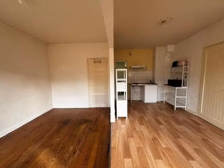 appartement situé dans le centre ville de aire sur l'adour