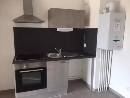 appartement 2 pièces avec parking - proche fac de médecine