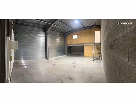 local d’activité 116 m² – artisan / dépôt – 540 ht – charges non comprises – dispo immédia
