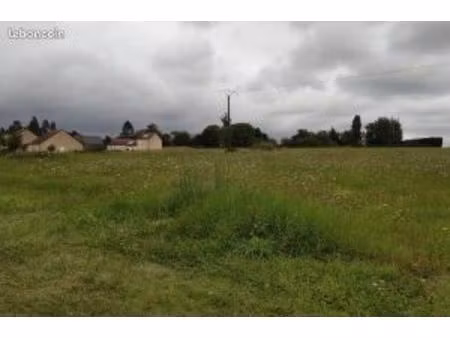 terrain 712 m² montcorbon