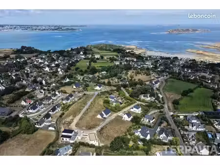 terrain 314 m² trélévern
