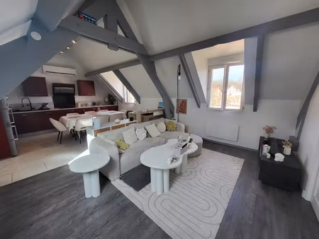 f2 de charme 64 59 m2 entièrement rénové - résidence sécuris