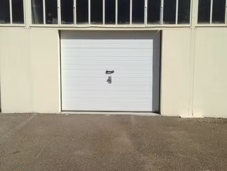 local de stockage orleans sud 45 m2