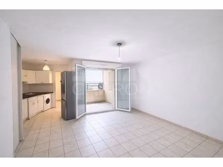 appartement 2 pièces avec terrasse - 36 m² - 69400 - villefranche sur saône