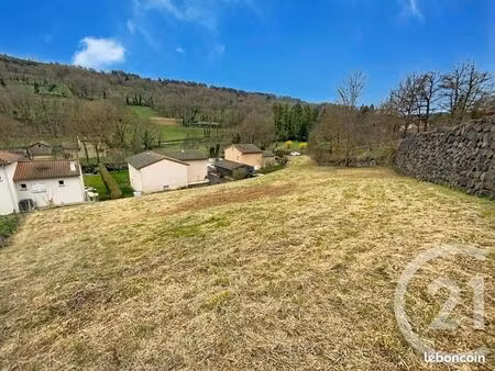 terrain 1 400 m² ceyssac