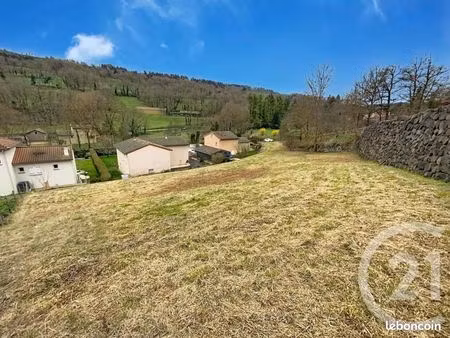 terrain 1 400 m² espaly saint marcel